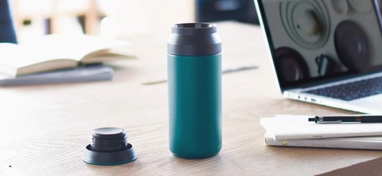 Geïsoleerde Reistumbler - Kaki Fles voor Koud en Warm Dranken — afbeelding 4