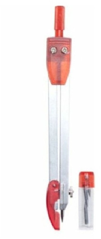 Een rode passer met zilverkleurige armen en een potloodhouder. Naast de passer liggen potloodvullingen in een rood potje.
