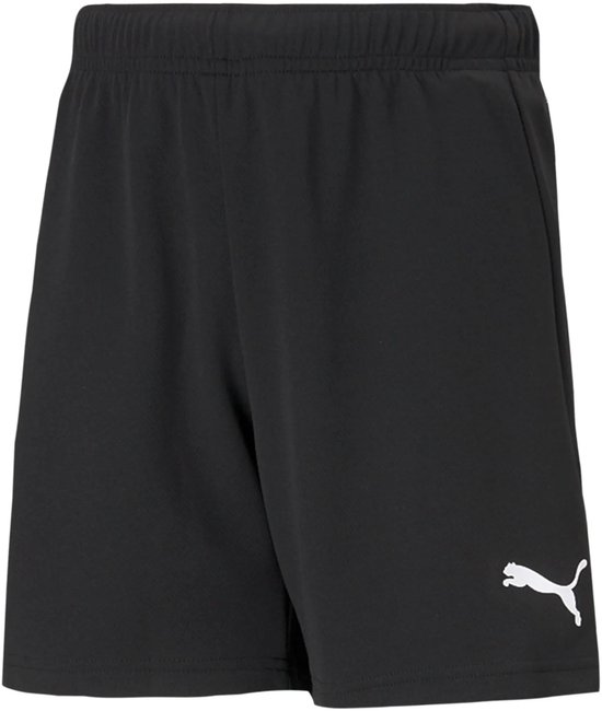 Short Puma noir avec ceinture élastique et logo Puma blanc sur la jambe droite.