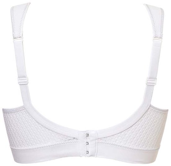 Witte sportbeha, achterkant met geperforeerd patroon en drievoudige sluiting.