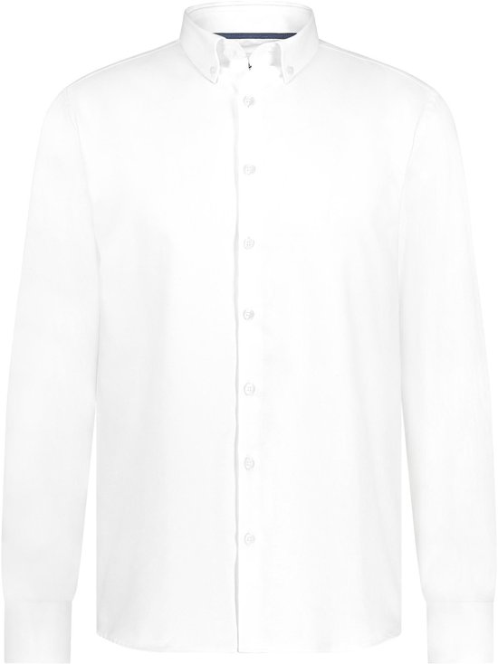 Wit casual overhemd met lange mouwen, button-down kraag en knopen.