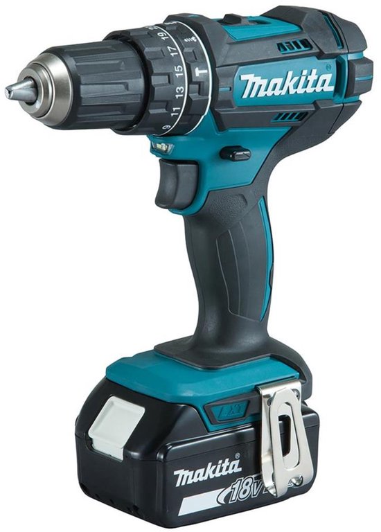 Turquoise en zwarte Makita accuboormachine met 18V aanduiding op de accu.