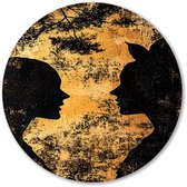 Silhouetten tegen gouden achtergrond - Silhouet muurcirkel - Wandbord silhouetten - Abstracte kunst - Dibond - Muurdecoratie slaapkamer - muurcirkel aluminium 80x80 cm