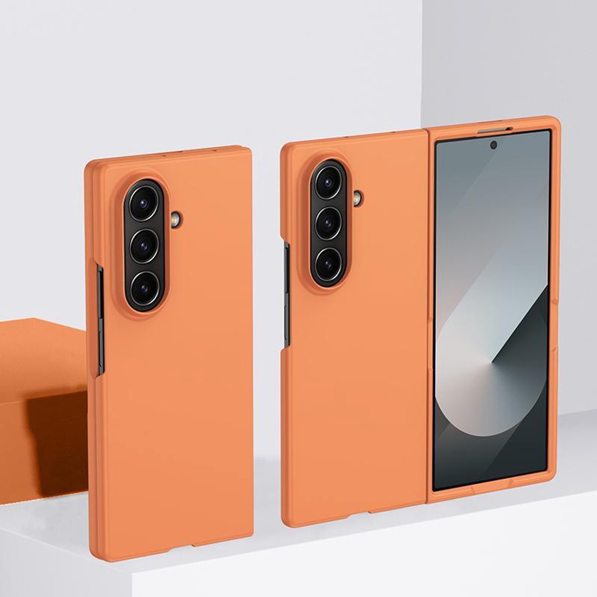 Mobigear Hoesje geschikt voor Samsung Galaxy Z Fold 7 Telefoonhoesje Hardcase | Mobigear Colors Backcover | Galaxy Z Fold 7 Case | Back Cover - Oranje
