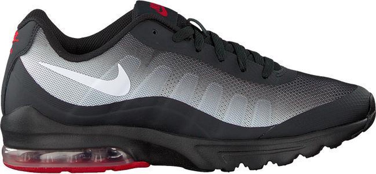 Nike Air Max Invigor Men Heren Sneakers Zwart