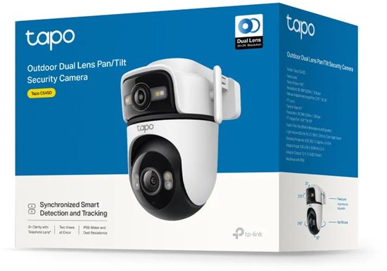 Tapo C545D witte beveiligingscamera met dubbele lens, pan/tilt-functie en IP66 waterbestendigheid op productverpakking.
