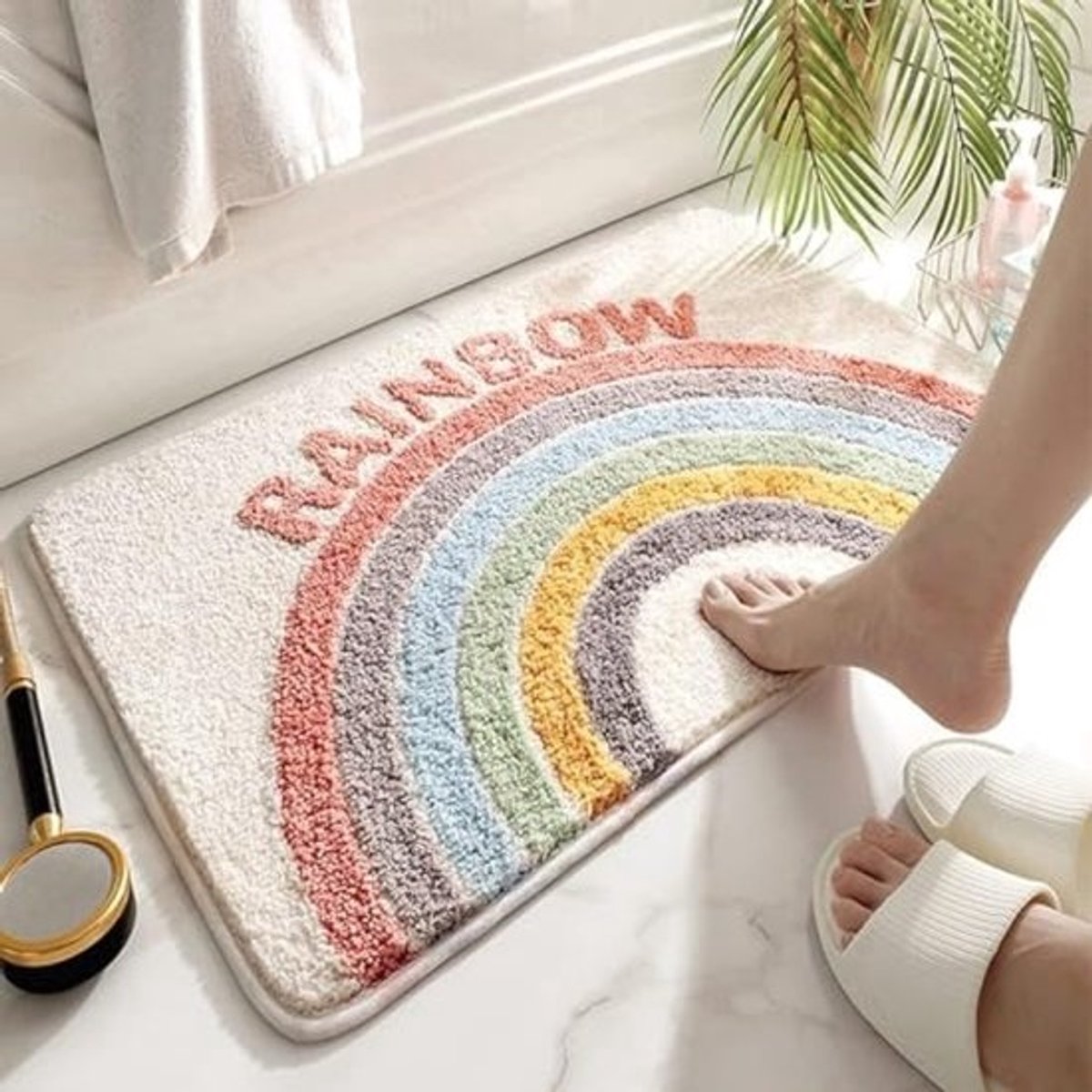 Antislip badmat 50x80 cm - Regenboog design - Super absorberende microvezel - Machinewasbaar - Voor badkamer, douche en andere ruimtes