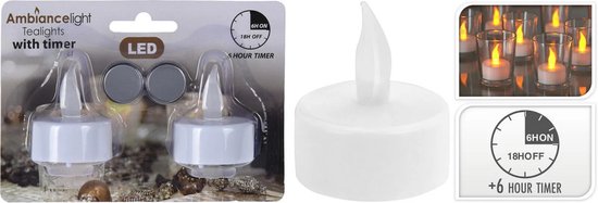 Twee witte led-theelichtjes in verpakking met 6-uurs timerfunctie, inclusief batterijen en voorbeeldverlichting.