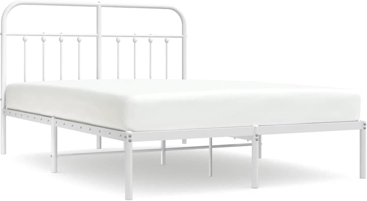 Bed met luifel van gepoedercoat staal, wit, 135 x 190 cm, robuuste structuur met geïntegreerd hoofdeinde, opbergruimte onder (26 cm), inclusief latten, eenvoudige montage, 196 x 142 x 100 cm