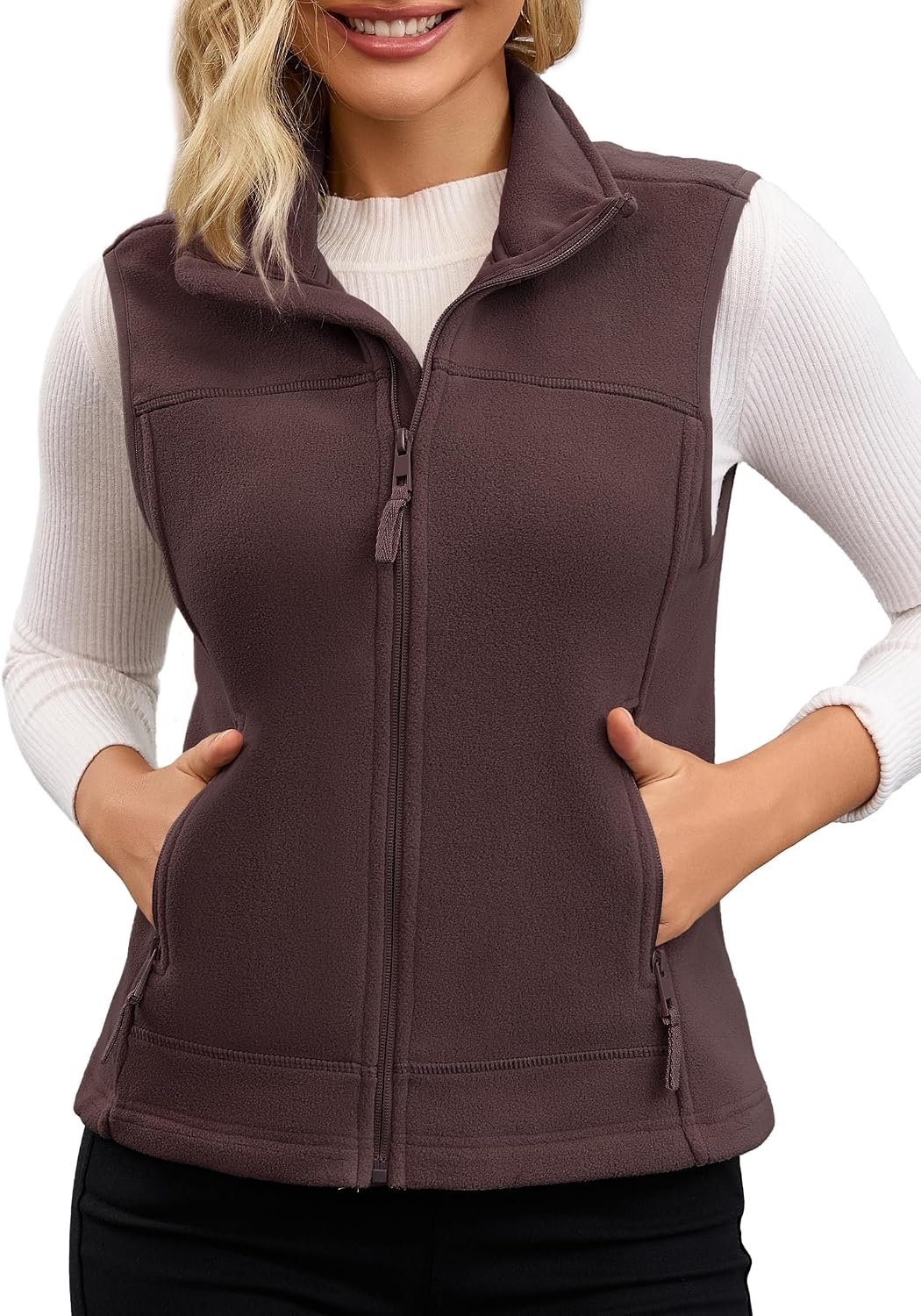 Fleece vest met rits en opstaande kraag, buiten met zakken