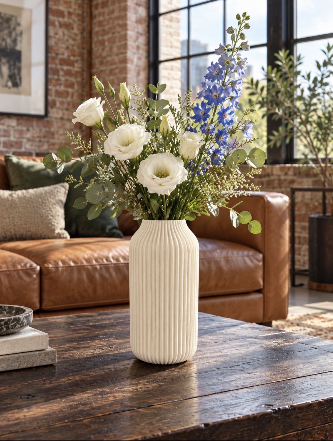 Vaasje by Iris Stijlvolle vaas 18 cm Bone white