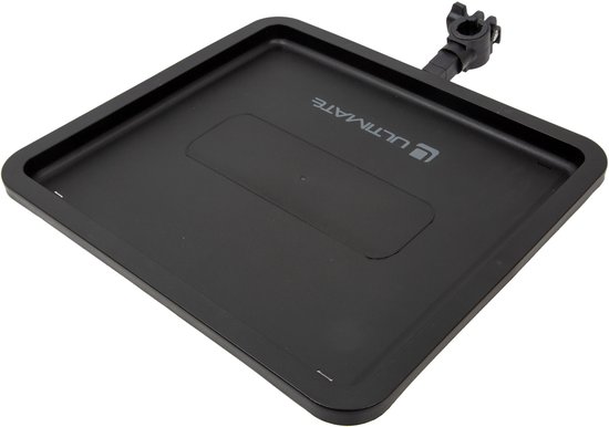 Zwart dienblad voor viskist met klembevestiging en 'Ultimate' logo.