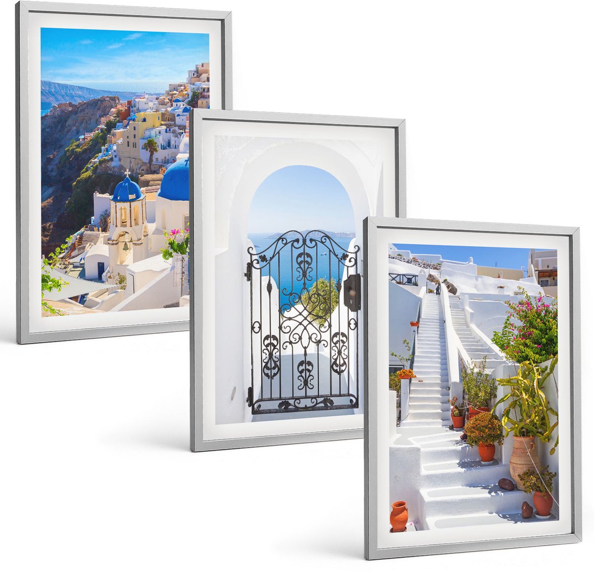Coloray 3-Delige Schilderij Set - Uitzichten Op Santorini En De Griekse Architectuur Van De Stad Oia. - 40 x 60 cm - Wanddecoratie - Schilderijen Set - Kantoor - Woonkamer Decoratie
