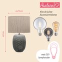 Pauleen tafellamp van 40x25 cm met E27-lamphouder, afgebeeld met verschillende bijpassende lichtbronnen.