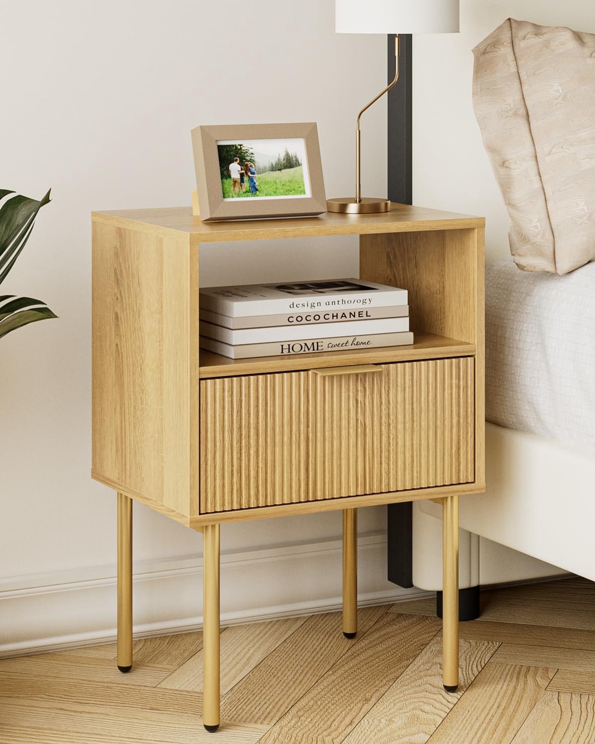Famanu Nachtkastje met open plank en lade - Opbergruimte voor een opgeruimde slaapkamer - Modern boho design - Eikenhout Transparant