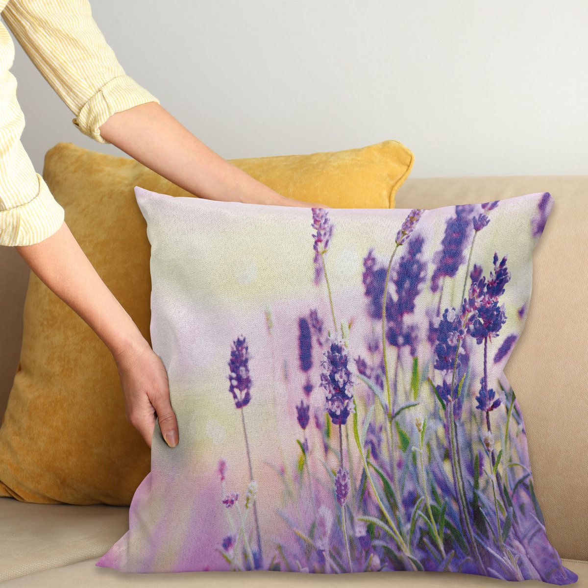 ABAKUHAUS Lavendel Sierkussenhoes, Dreamlike Lente Dag met Fresh Blossoms Aromatic Delicate Wild Bloemen, Decoratieve Vierkante Sierkussenhoes, 60 x 60 cm, Lavendel Lilac