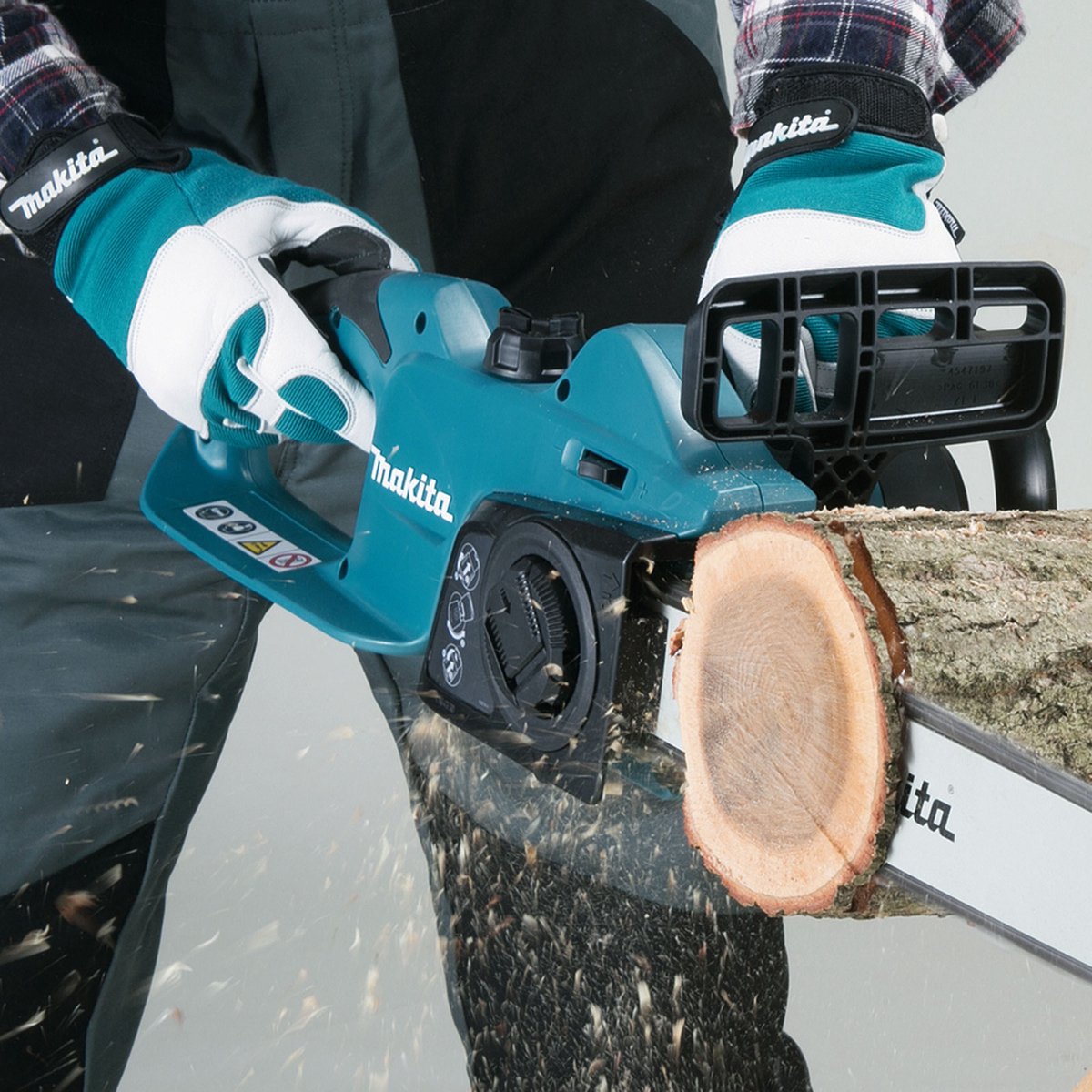 Makita Tronçonneuse 230 V 40 cm - UC4041A