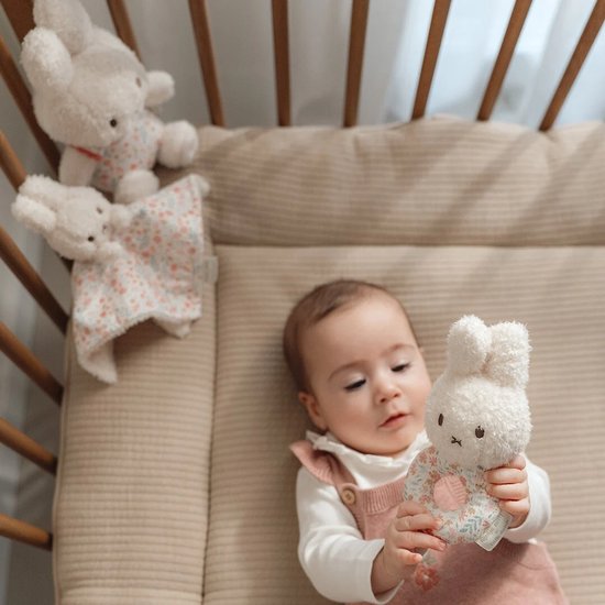 Little Dutch - Nijntje Kraamcadeau - 1x Knuffel - 1x Knuffeldoekje - 1x Rammelaar - Geschikt vanaf Geboorte - Geschenkset - Cadeaudoos - Geschenkdoos - Giftset - Cadeauset - Baby Speelgoed - Little Dutch Speelgoed - Babyshower Cadeau - Meisje - Pop — afbeelding 2