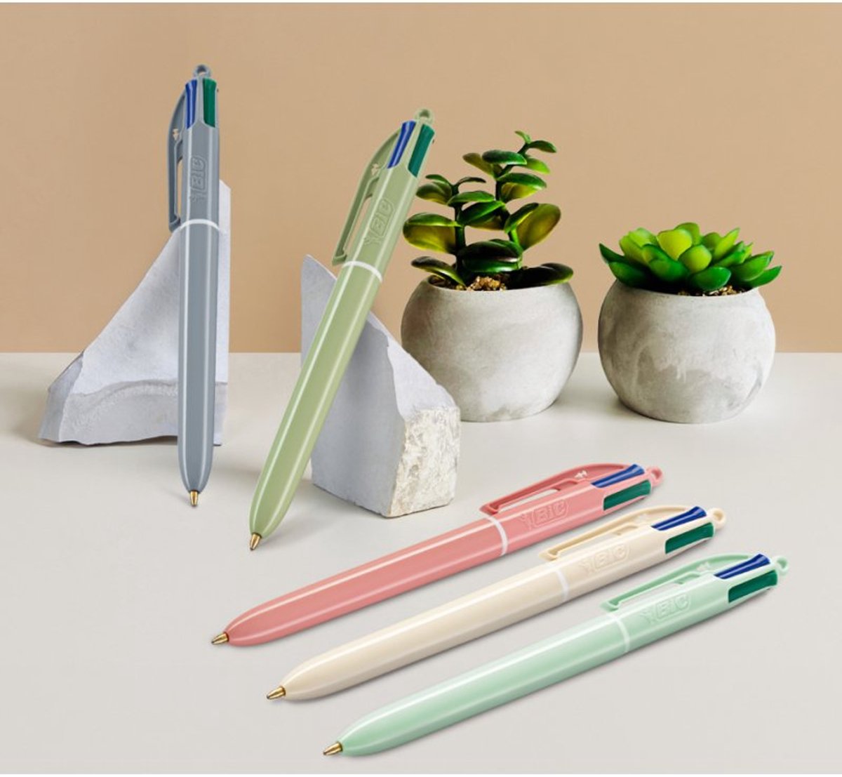 Bic balpen 4 Colours Mineral, vierkleurig, 0,32 mm, 30 stuks