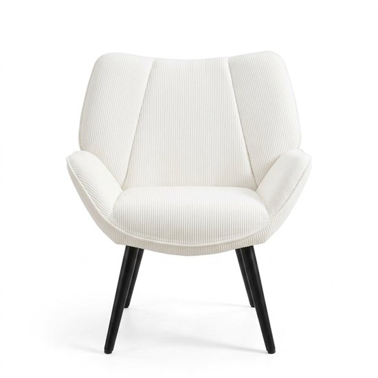 Witte ribfluwelen fauteuil met zwarte pootjes, frontaal aanzicht.
