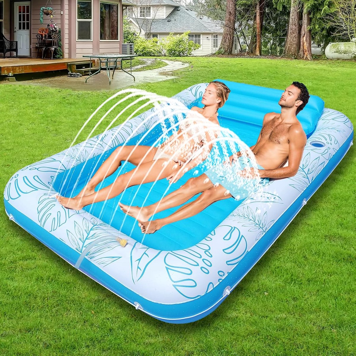 215,9 x 144,8 cm (85 x 57") Extra grote opblaasbare zonnebank met sproeier en bekerhouder, zwembadvlot voor volwassenen voor achtertuin, strand of meer, roze/blauw - duurzaam pvc, ondersteunt 420 lbs