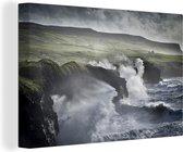Canvas schilderij 150x100 cm - Wanddecoratie Stormachtige dag vaan de kliffen van Moher - Muurdecoratie woonkamer - Slaapkamer decoratie - Kamer accessoires - Schilderijen
