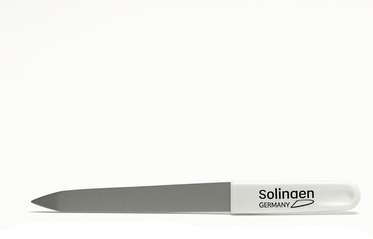Saphir Nagelvijl met een Wit Handvat 9cm "Solingen"