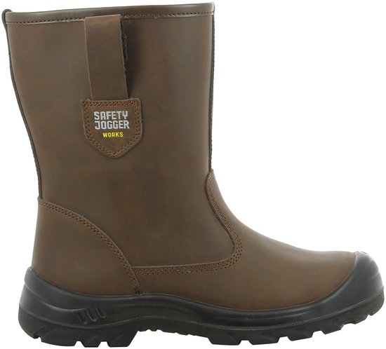 Bruine leren werklaars met zwarte zool en lus aan de achterkant. "SAFETY JOGGER WORKS" logo op de zijkant.
