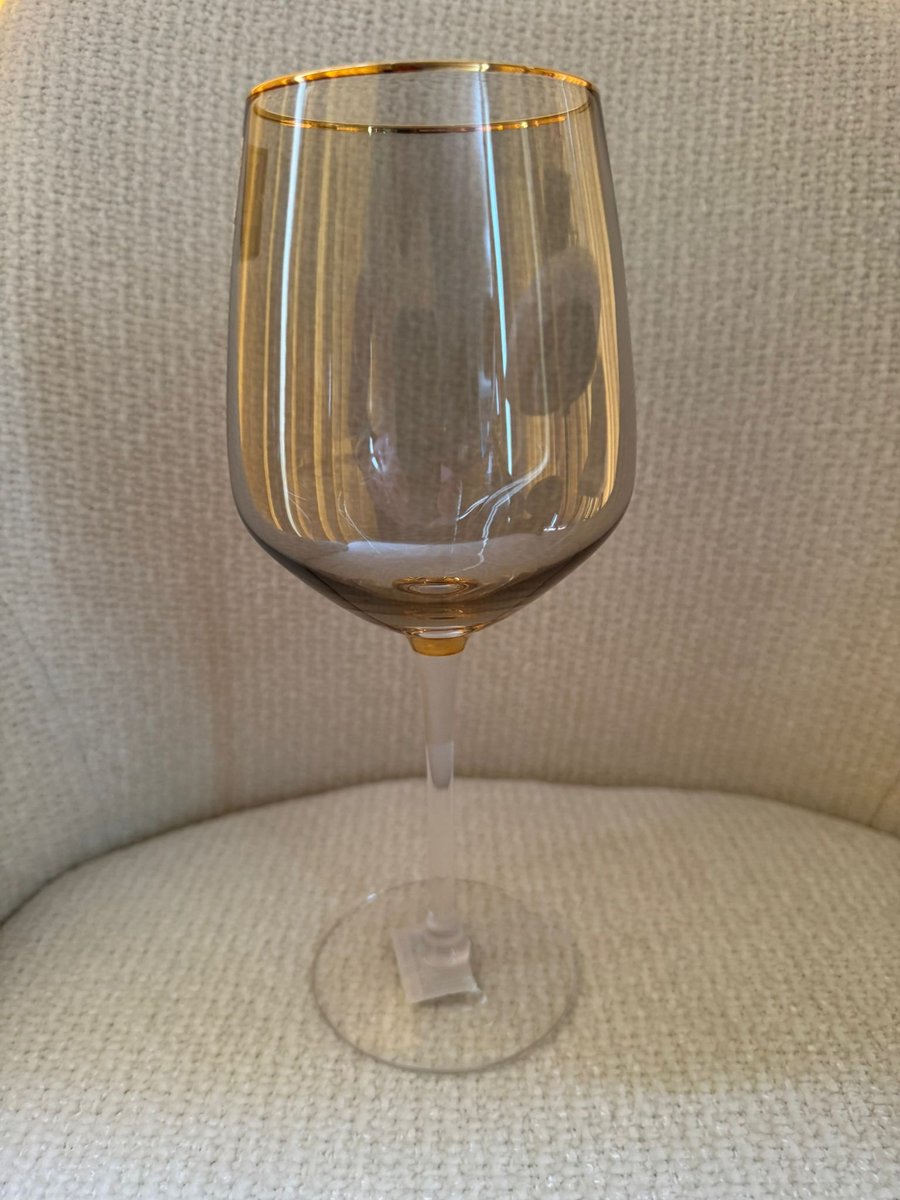 PTMD Rode Wijnglas Kaylin getint met goudranden - glas hoogte 23,5 cm