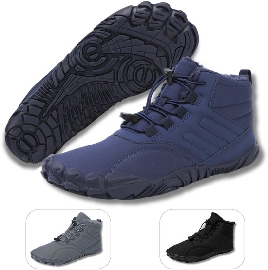 Bottes bleues doublées avec lacets de serrage et semelle à crampons épaisse. Également disponibles en gris et noir.