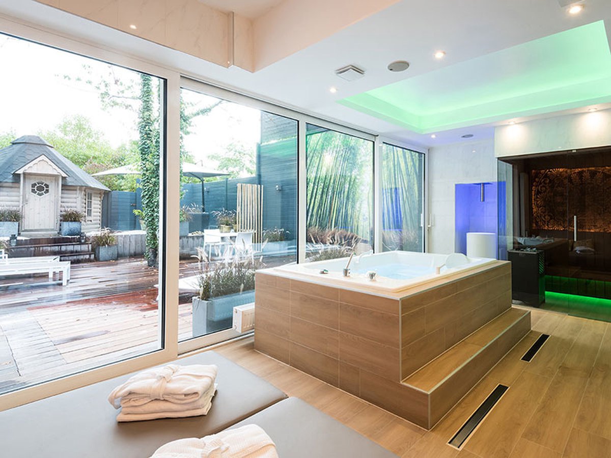 Bongo Bon - RELAXEN VOOR MAMA: SCHOONHEIDSBEHANDELING OF TOEGANG TOT