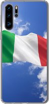 Geschikt voor Huawei P30 Pro hoesje - De vlag van Italië wappert in de lucht - Siliconen Telefoonhoesje