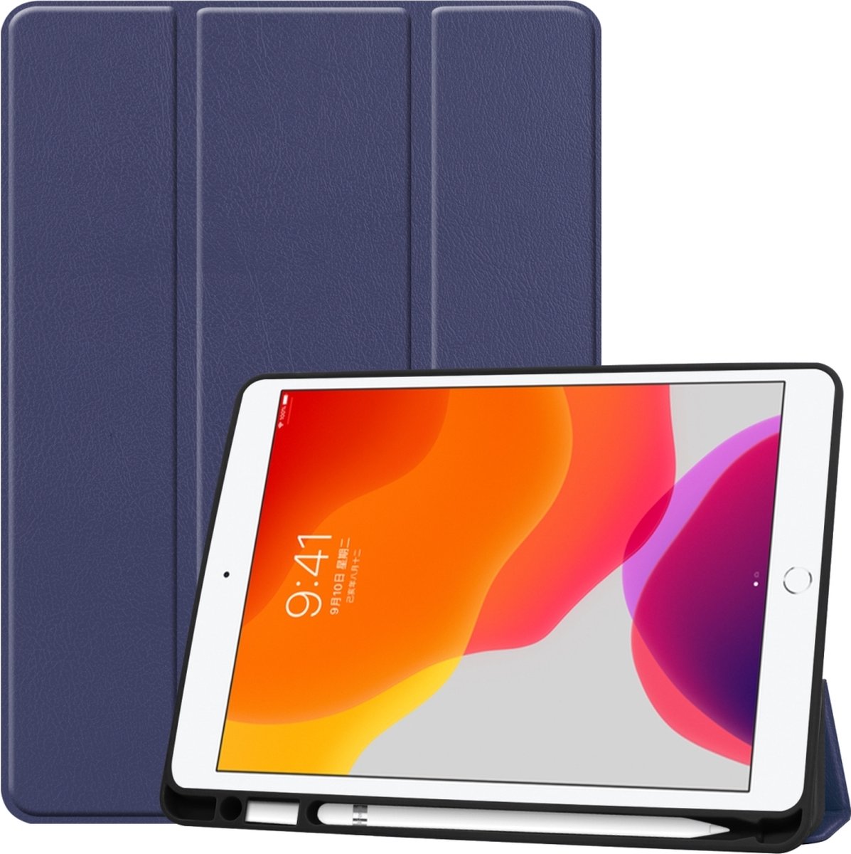 Mobigear - Tablethoes geschikt voor Apple iPad 9 (2021) Hoes | Mobigear Tri-Fold Gel Bookcase + Stylus Houder - Donkerblauw
