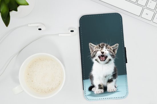 Étui de téléphone Bookcase iPhone 13 Pro Max - Chat - Chaton - Miaou - Avec compartiments - Étui portefeuille avec fermeture magnétique