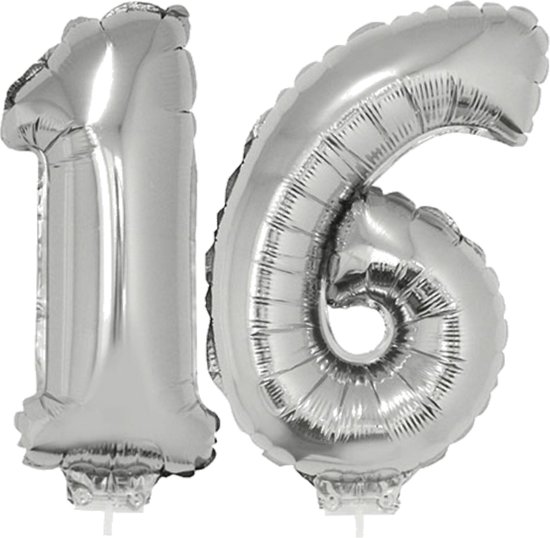 16 jaar leeftijd feestartikelen/versiering cijfers ballonnen op stokje van 41 cm - Combi van cijfer 16 in het zilver