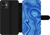 Bookcase Geschikt voor iPhone 12 Pro telefoonhoesje - Marmer print - Blauw - Goud - Met vakjes - Wallet case met magneetsluiting