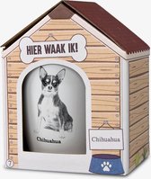 Mok - Hond - Cadeau - Chihuahua - Gevuld met een verpakte zuurtjesmix - In cadeauverpakking met gekleurd lint