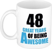 48 great years of being awesome cadeau mok / beker wit en blauw
