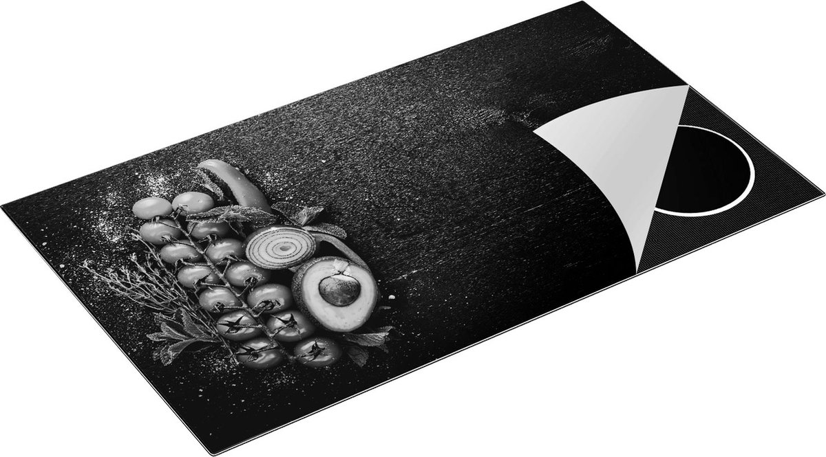 Chefcare Inductie Beschermer Groente op Zwart Hout - Groentes - Zwart Wit - 91,6x52,7 cm - Afdekplaat Inductie - Kookplaat Beschermer - Inductie Mat
