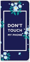 Telefoontasje Motorola Edge 30 Pro Smartphone Hoesje Flowers Blue Don't Touch My Phone