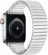 Strap-it Stalen rekband - Geschikt voor Apple Watch (Series 12/11/10), (SE 3/2/1), (Series 9/8/7/6/5/4) - 38/40/41/42mm - Zilver - Elastisch bandje van metaal/staal - RVS iWatch bandje S/M