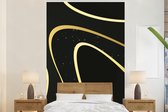 Behang - Fotobehang Gouden golven op een zwarte achtergrond - Breedte 200 cm x hoogte 300 cm