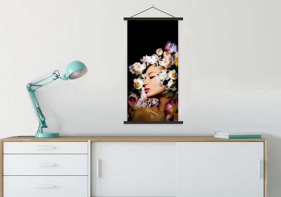 Porte-affiche avec affiche - Affiche scolaire - Femmes - Fleurs - Roses - Portrait - 60x120 cm - Lattes noires