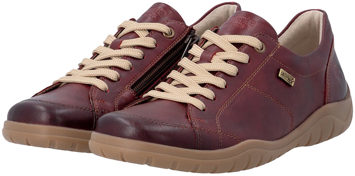 Baskets en cuir