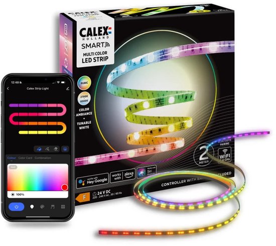 Een Calex Smart LED-strip van 2 meter, met RGBIC+CCT, verpakt naast een smartphone die de bedieningsapp toont met een kleurenspectrum.