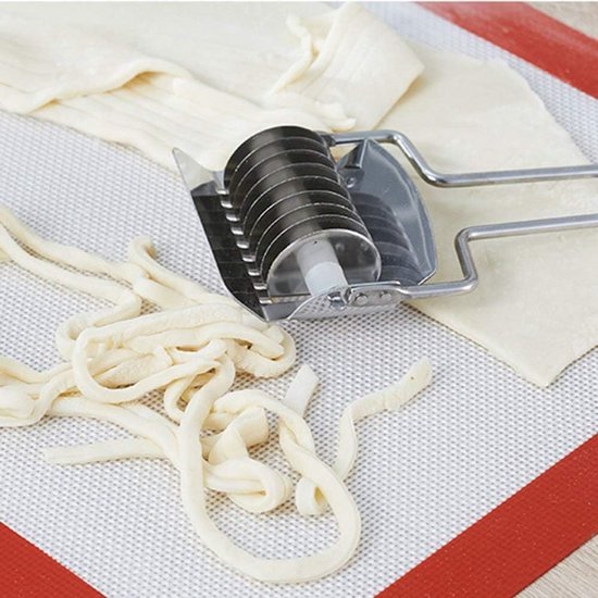 SnelShoppen - Roestvrijstalen Noodle Cutter - Handmatige Pastaroller met Antislip Handvat - Multifunctionele Noedelmaker voor Keuken en Huishoudelijk van Snelshoppen — afbeelding 3