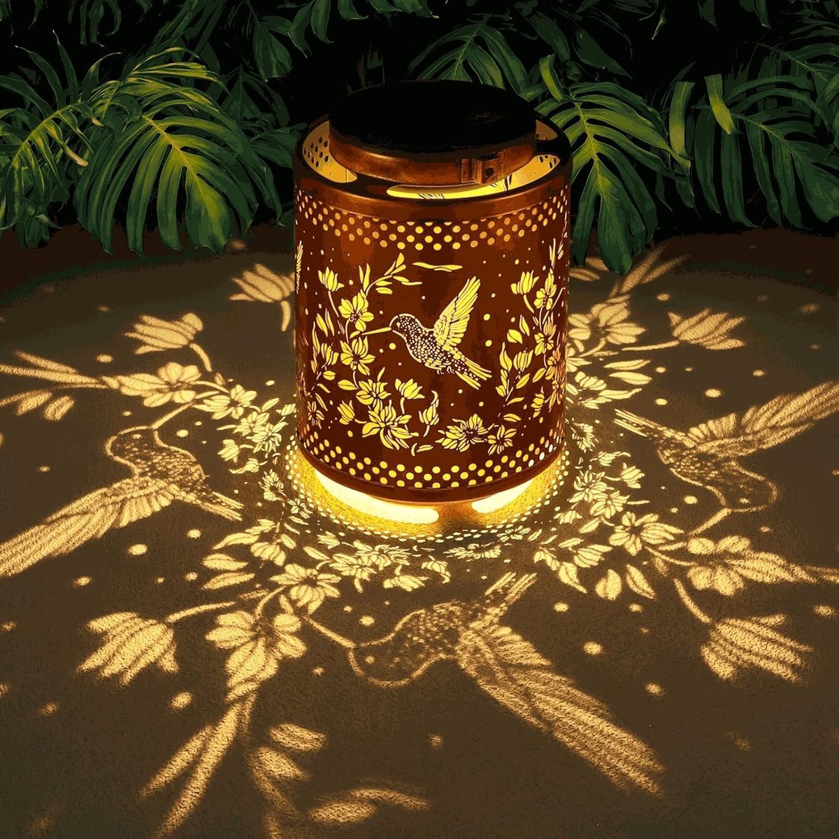 SnelShoppen - Kolibri Hanglamp op Zonne-energie - IP65 Waterdichte Metalen Lantaarn voor Buiten - Decoratieve Lamp met Warm Licht voor Tuin, Terras, B