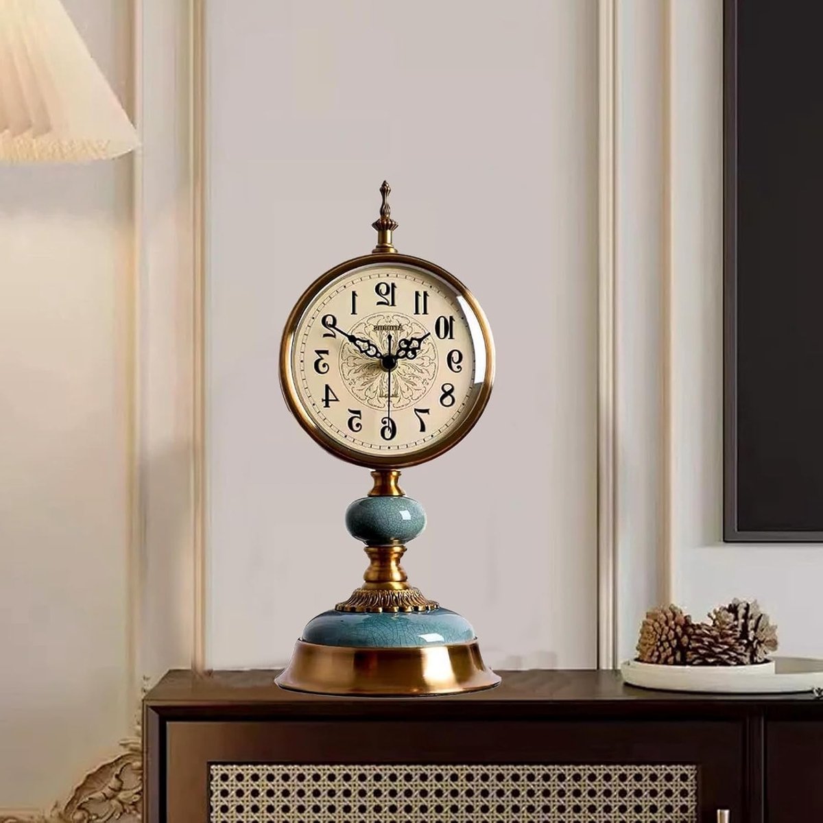 Vintage Tafelklok in Goud, Retro Haardklok op Batterij, Klassieke Decoratie voor Woonkamer en Tafel, Perfect voor Vintage Interieur