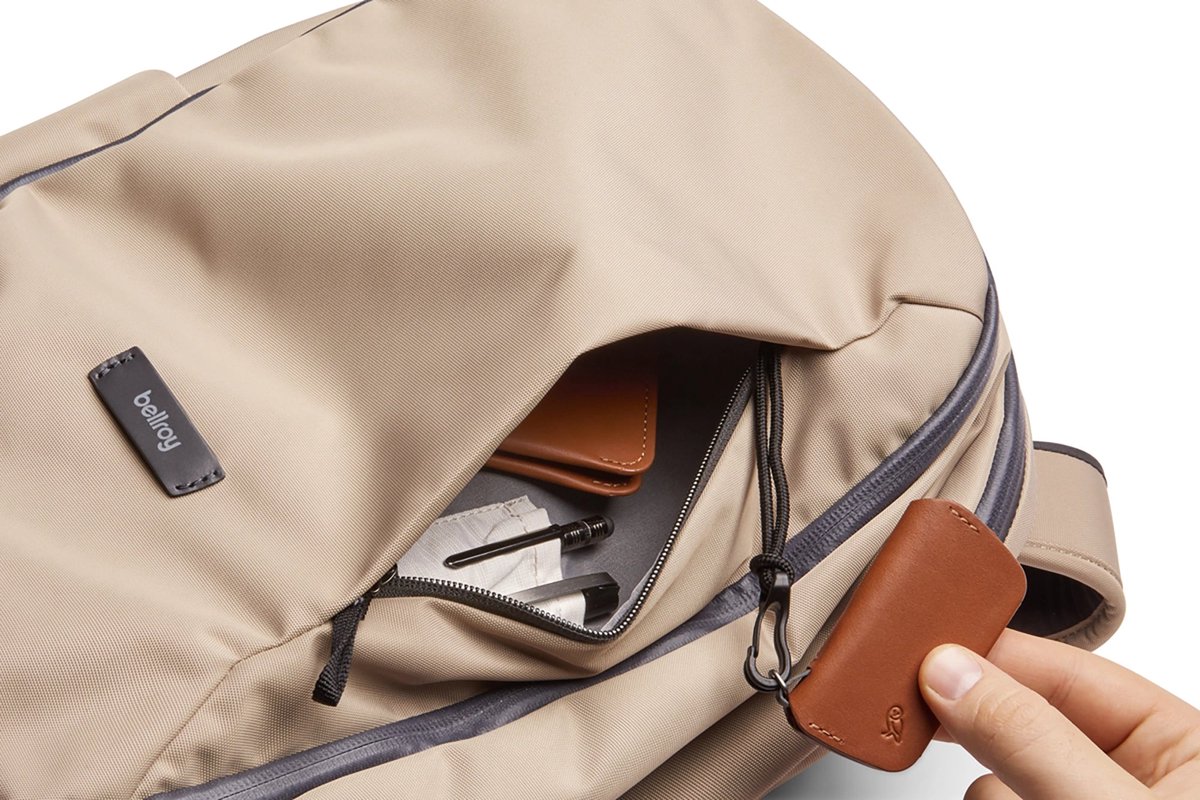 Bellroy Transit Workpack 20L - Geschikt voor 16 Laptop – Waterafstotende Stof – Doorgang voor Bagage - Beige