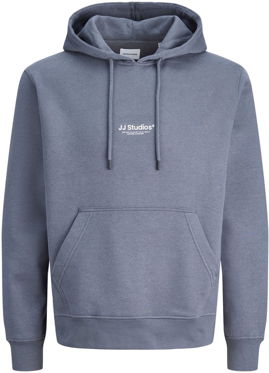 Grijze hoodie met capuchon, kangoeroezak en witte opdruk 'JJ Studios'.